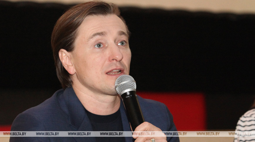 Дочка Безрукова умилила сеть - ее назвали маленькой принцессой
