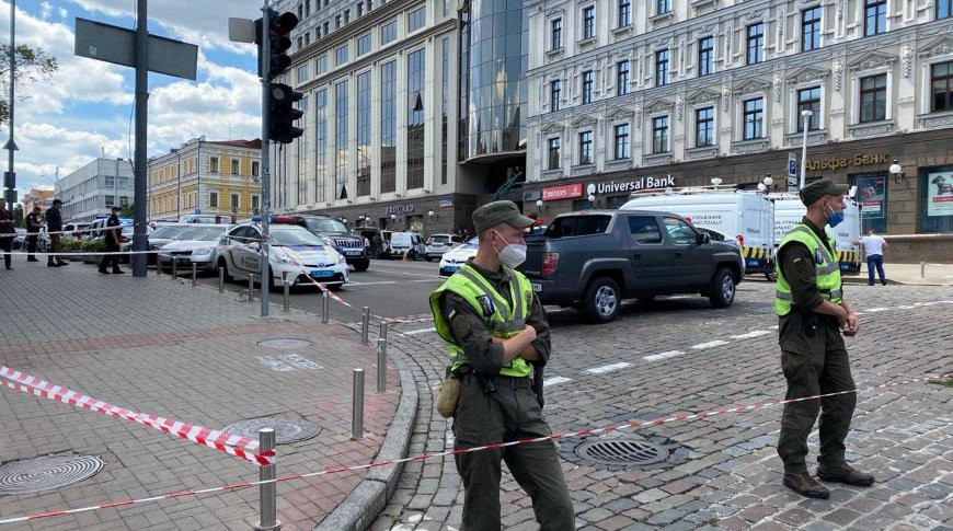 Захватчика банка в Киеве задержали Захватчика банка в Киеве задержали